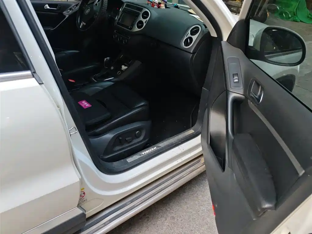 Volkswagen Tiguan 2015 1.8TSI Automatic 2WD Highline фото 25