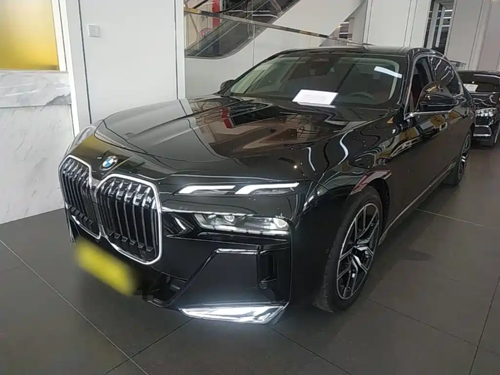 BMW 7 Series 2023 Model 735Li M Sport Package