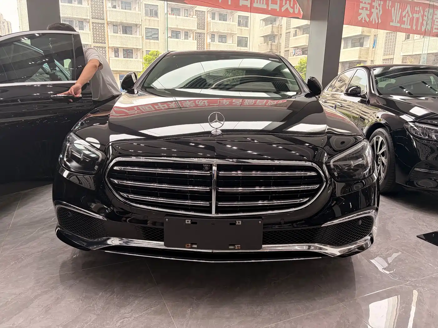 Mercedes-Benz E-Class 2021 E 300 L Luxury фото 2