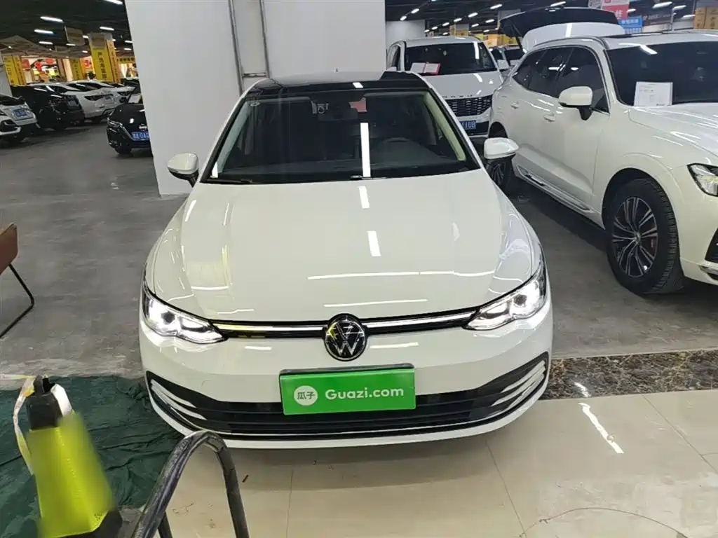 Volkswagen Golf 2023 Facelift 280TSI DSG Pro фото 3
