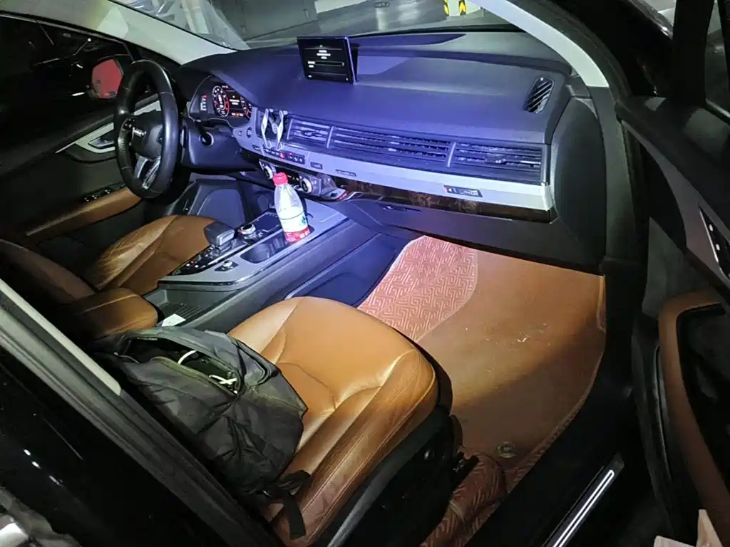 Photo 13 - Audi Q7