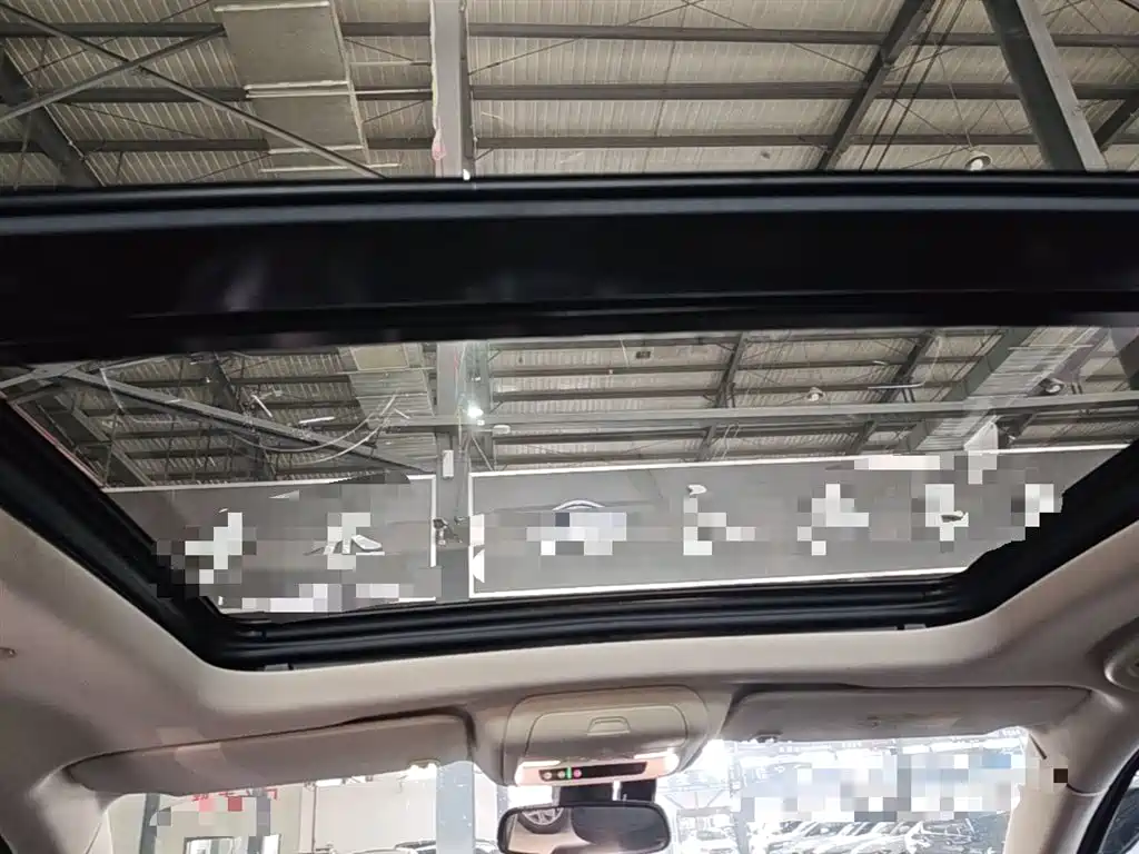 Cadillac XT5 2016 25T Luxury Model фото 18