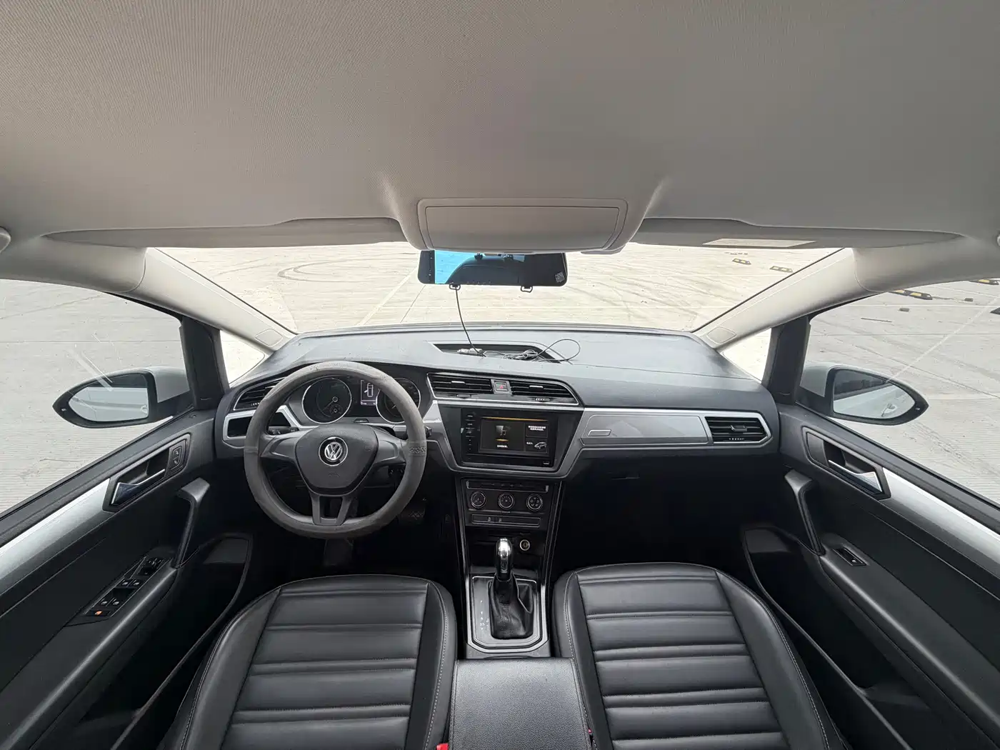 Volkswagen Touran 2021 Touran L 280TSI DSG Trend Edition 7-seater фото 8