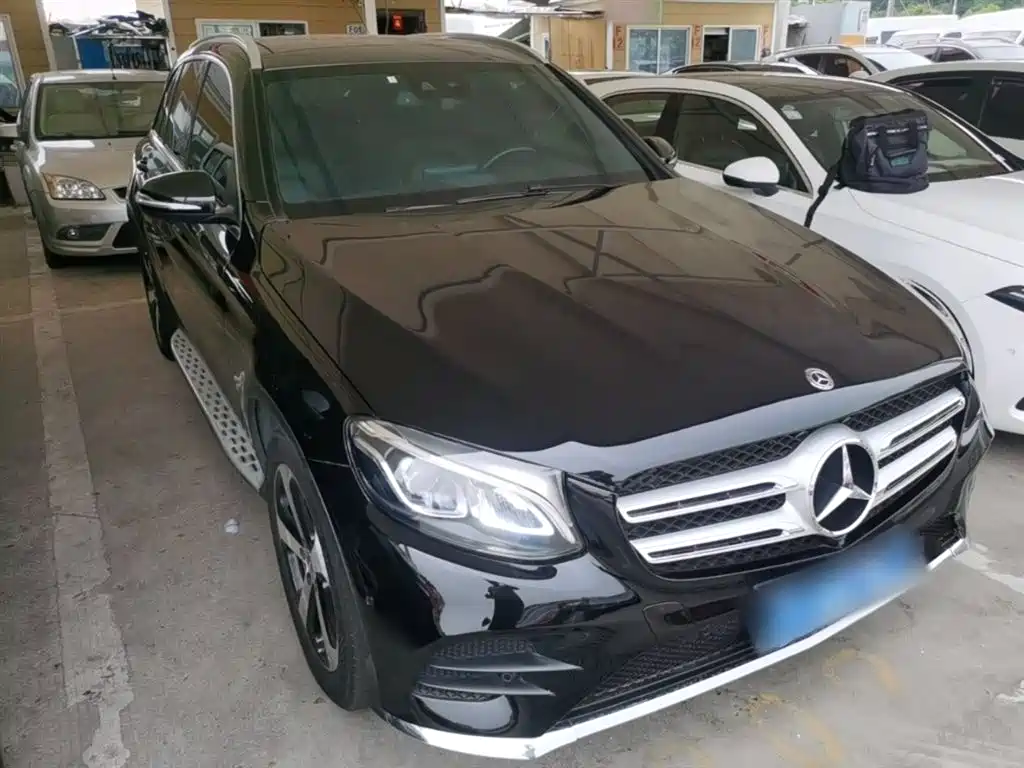 Mercedes-Benz GLC 2018 Facelift GLC 260 4MATIC Luxury фото 4