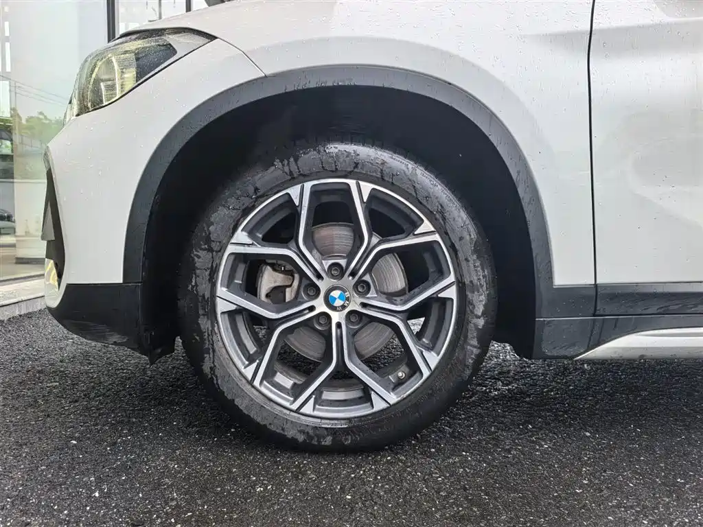 BMW X1 2022 sDrive25Li Leading фото 15