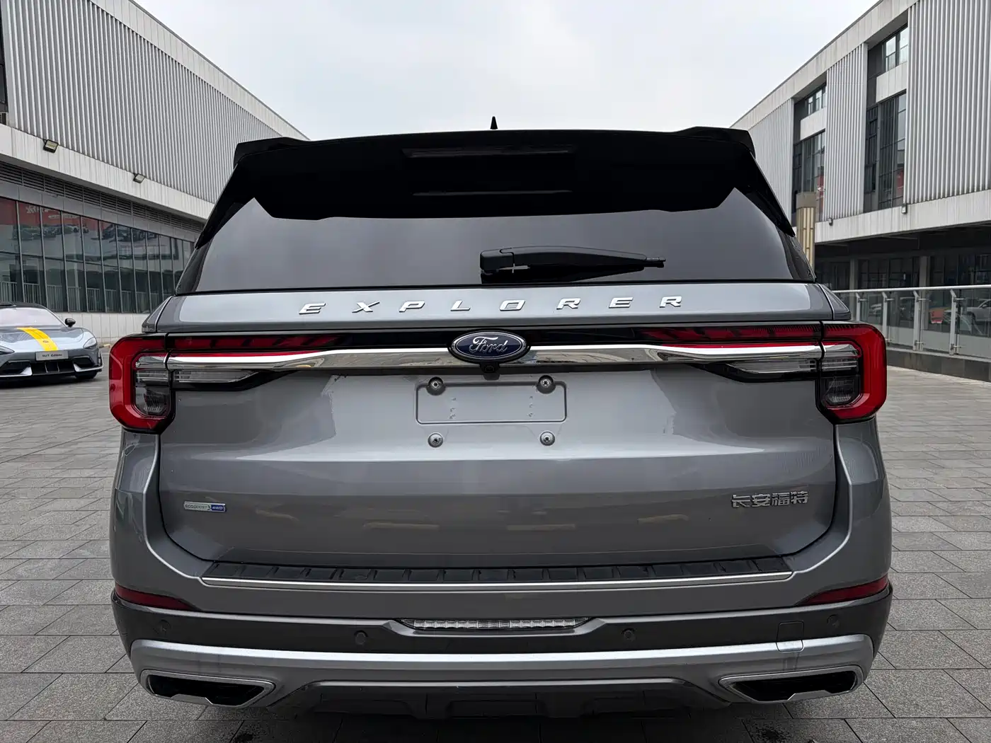 FORD EXPLORER