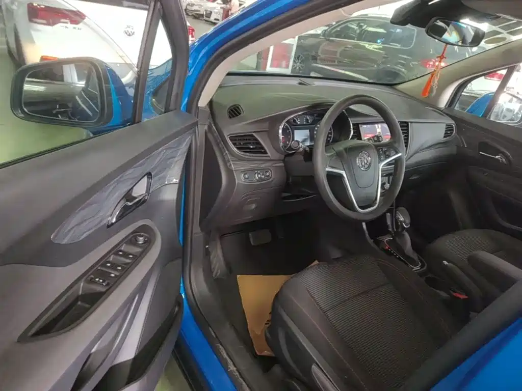 Buick Encore 2017 18T Automatic 2WD Urban Fashion фото 16