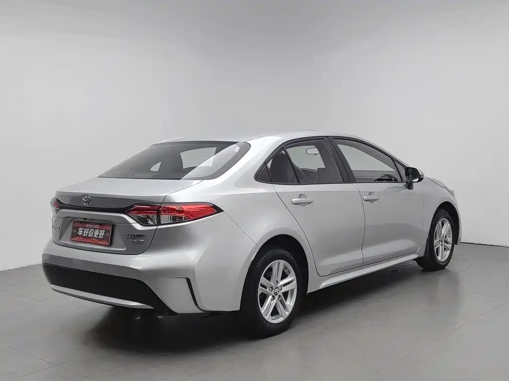 Фото 2 - Toyota Levin