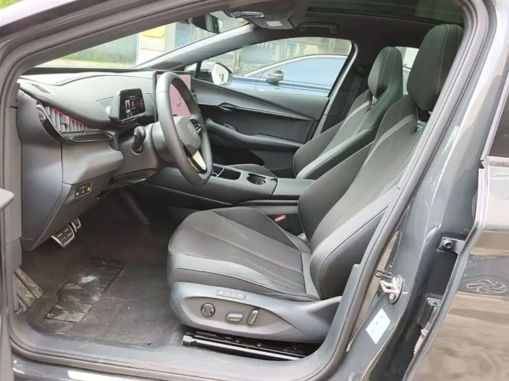 Volkswagen Unique 06 2024 Facelift Pro Long Range фото 15
