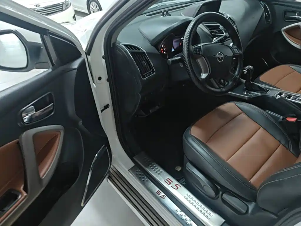 صورة 16 - Haima S5
