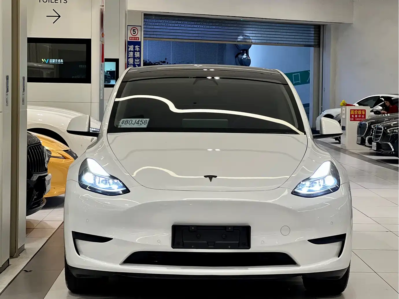 TESLA MODEL Y