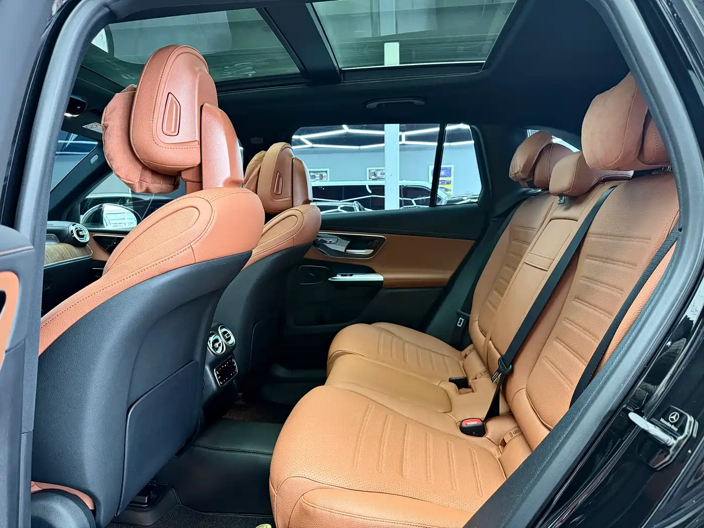 Mercedes-Benz GLC 2024 GLC 300 L 4MATIC Luxury 5-seater фото 15