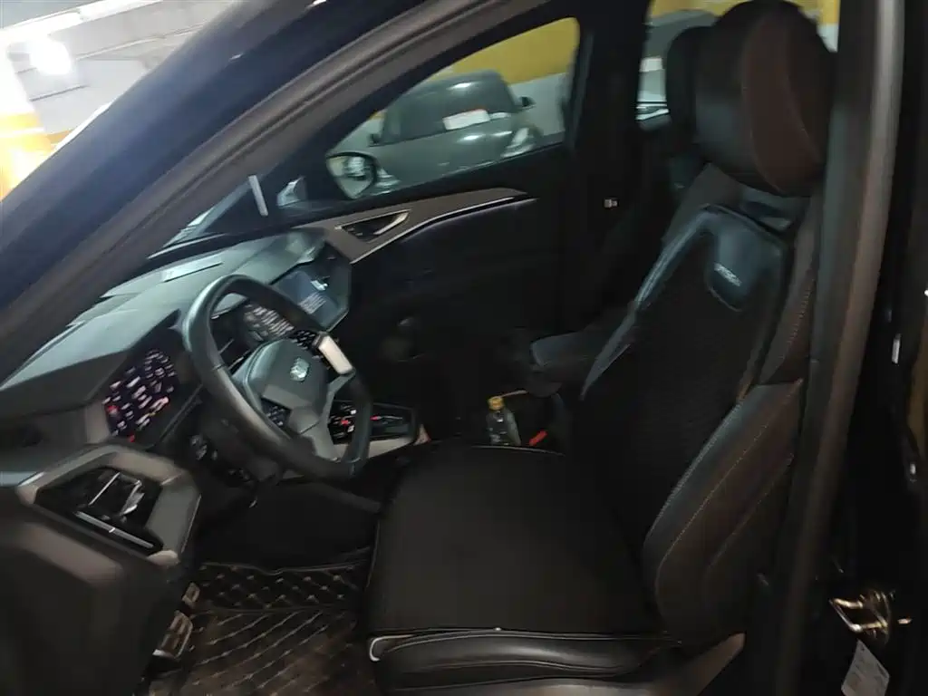 Audi Q5 e-tron 2023 40 e-tron Starlight Edition Brocade Package фото 15