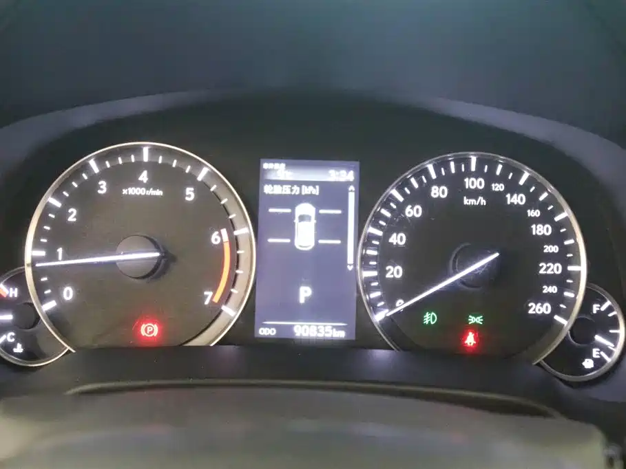 Lexus RX 2020 Facelift 300 2WD Comfort Edition фото 7