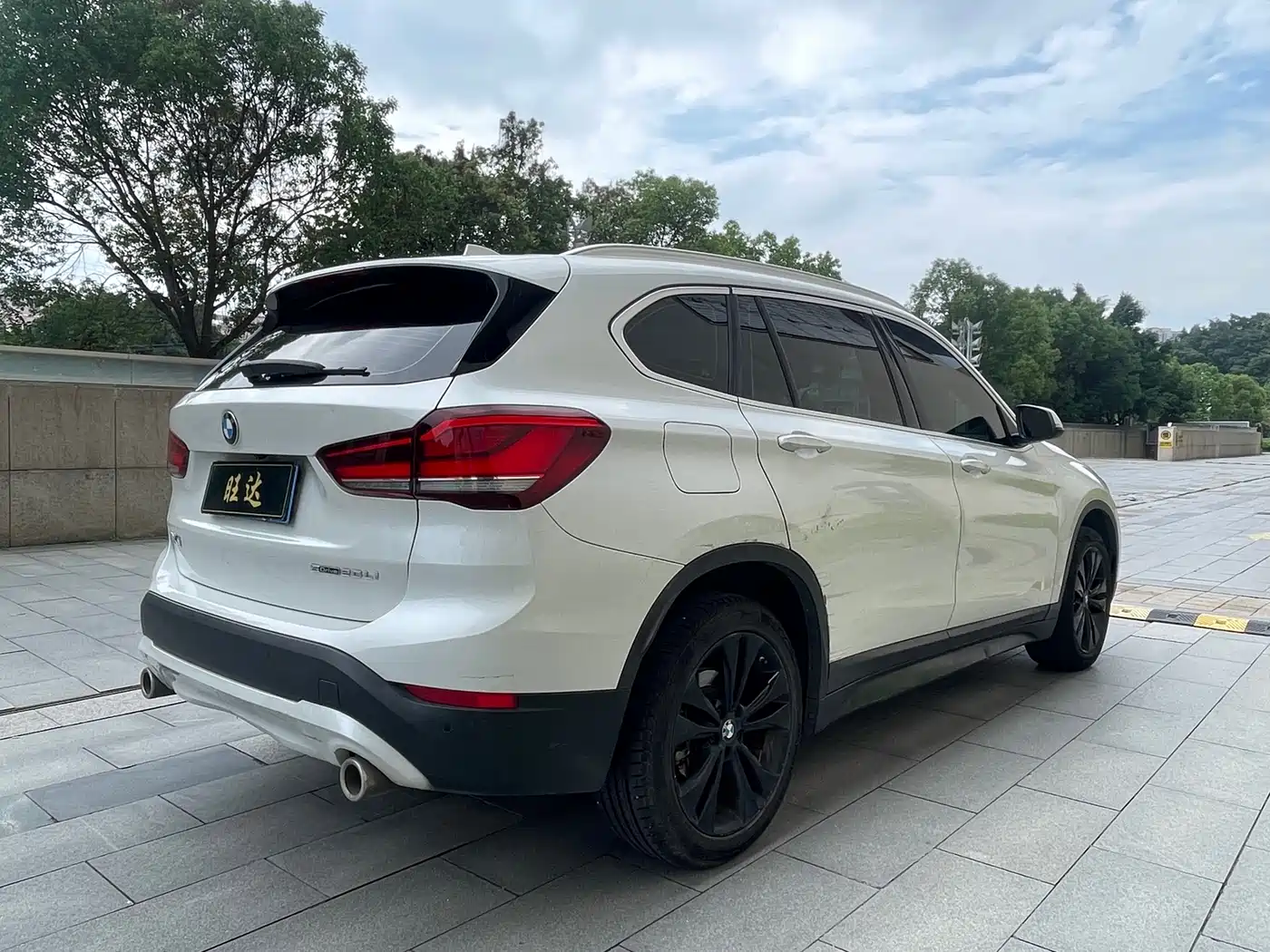 BMW X1 2022 sDrive20Li Fashion фото 7