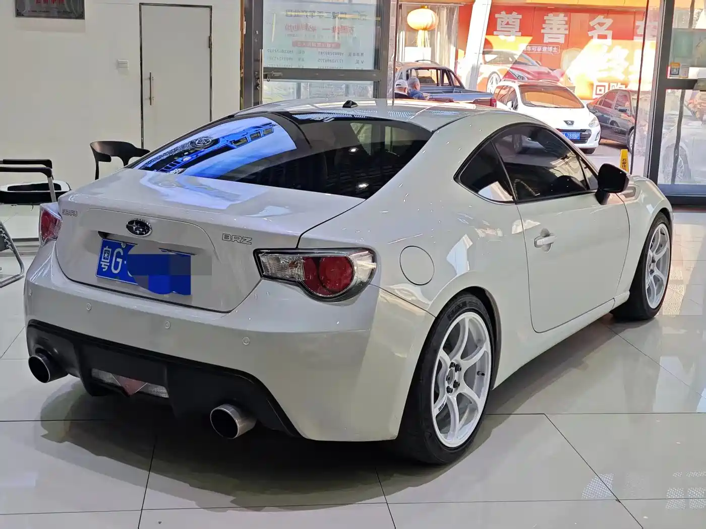 Subaru BRZ 2013 2.0i Manual Luxury фото 9