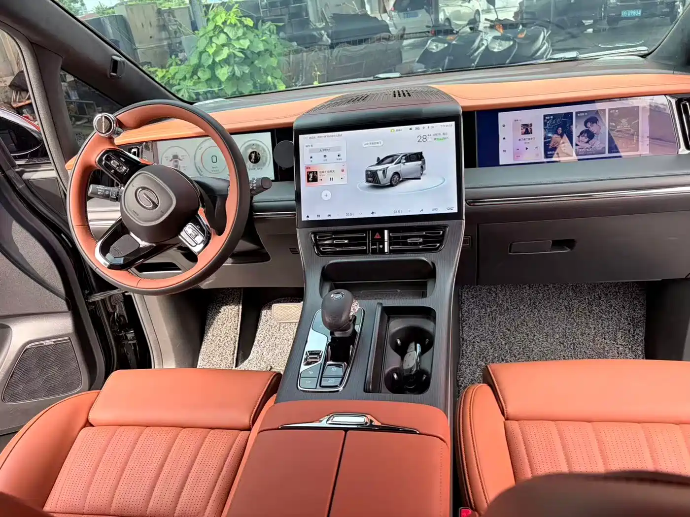 GAC Trumpchi Trumpchi E9 2025 2025 E9 Ultra Fast Charging Master