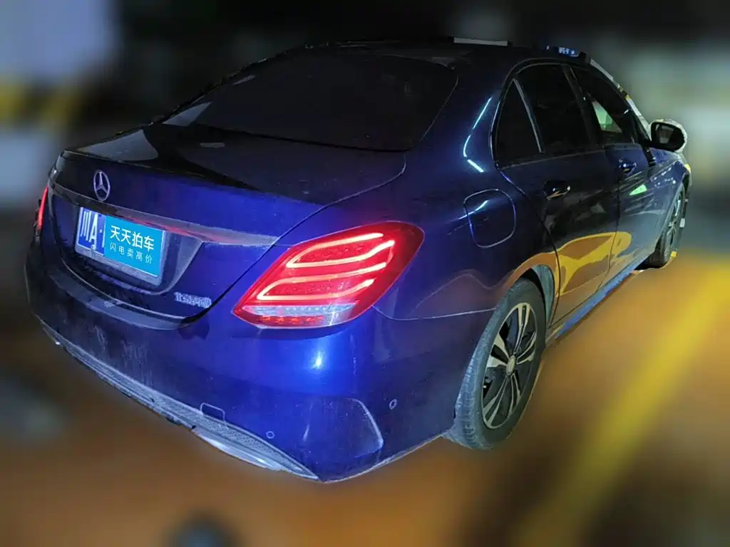 Photo 2 - Mercedes-Benz C-Class