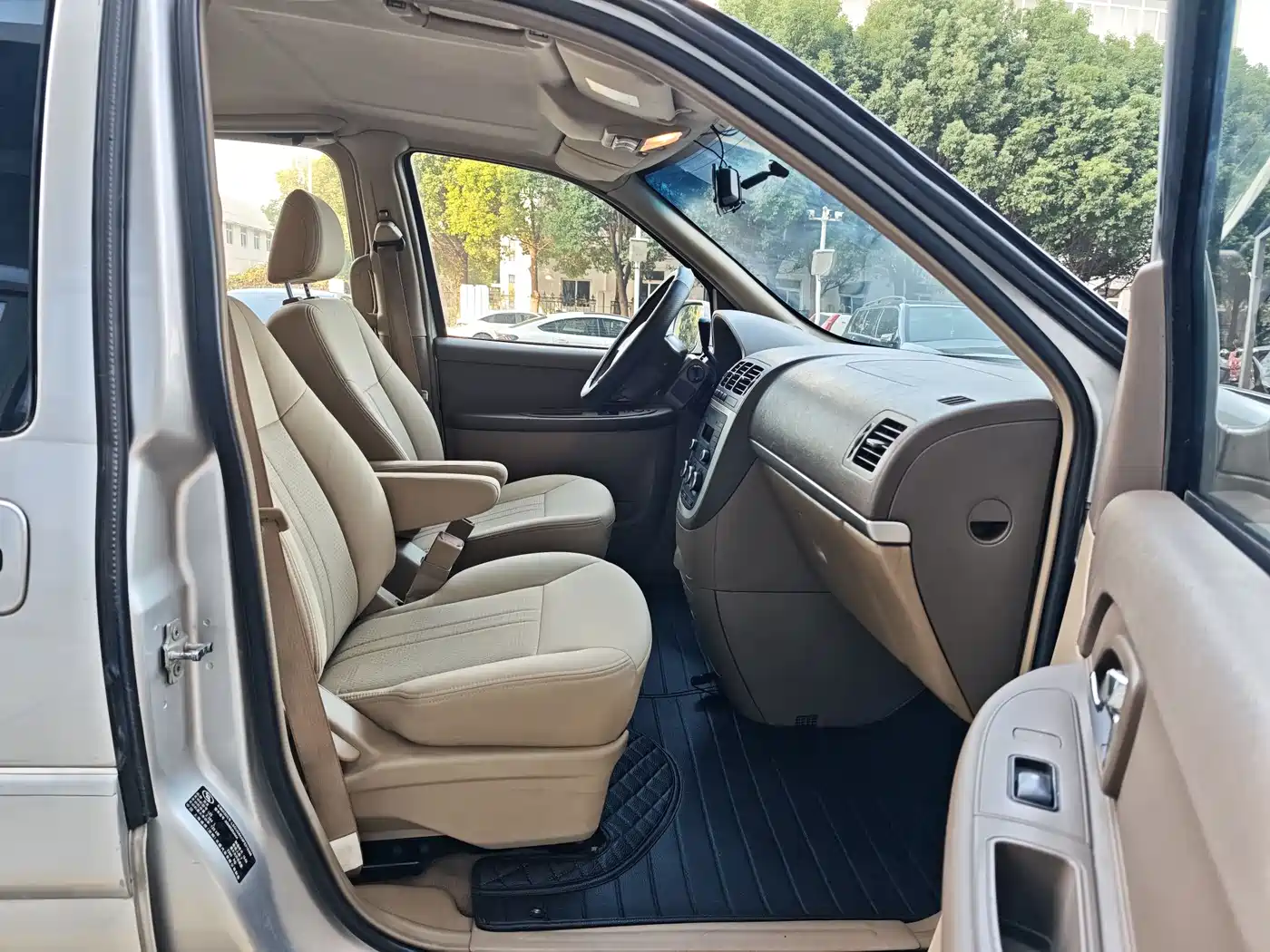 Buick GL8 2014 2.4L Classic Edition фото 7