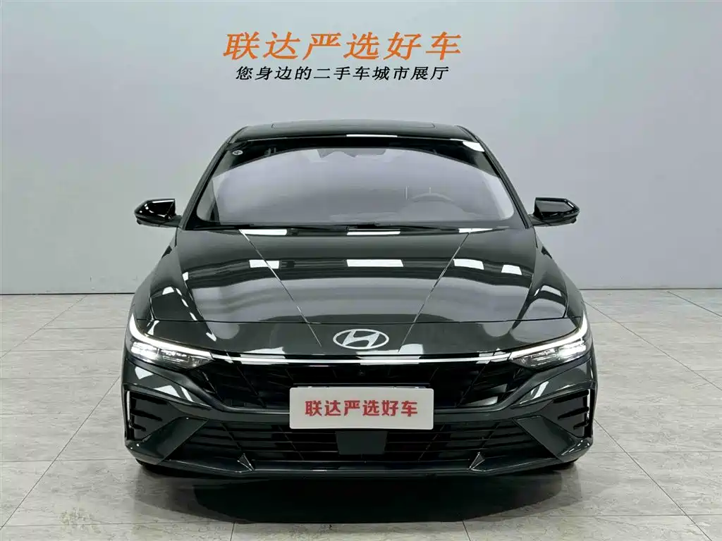 Hyundai Elantra 2023 1.5L CVT TOP Flagship Edition фото 21