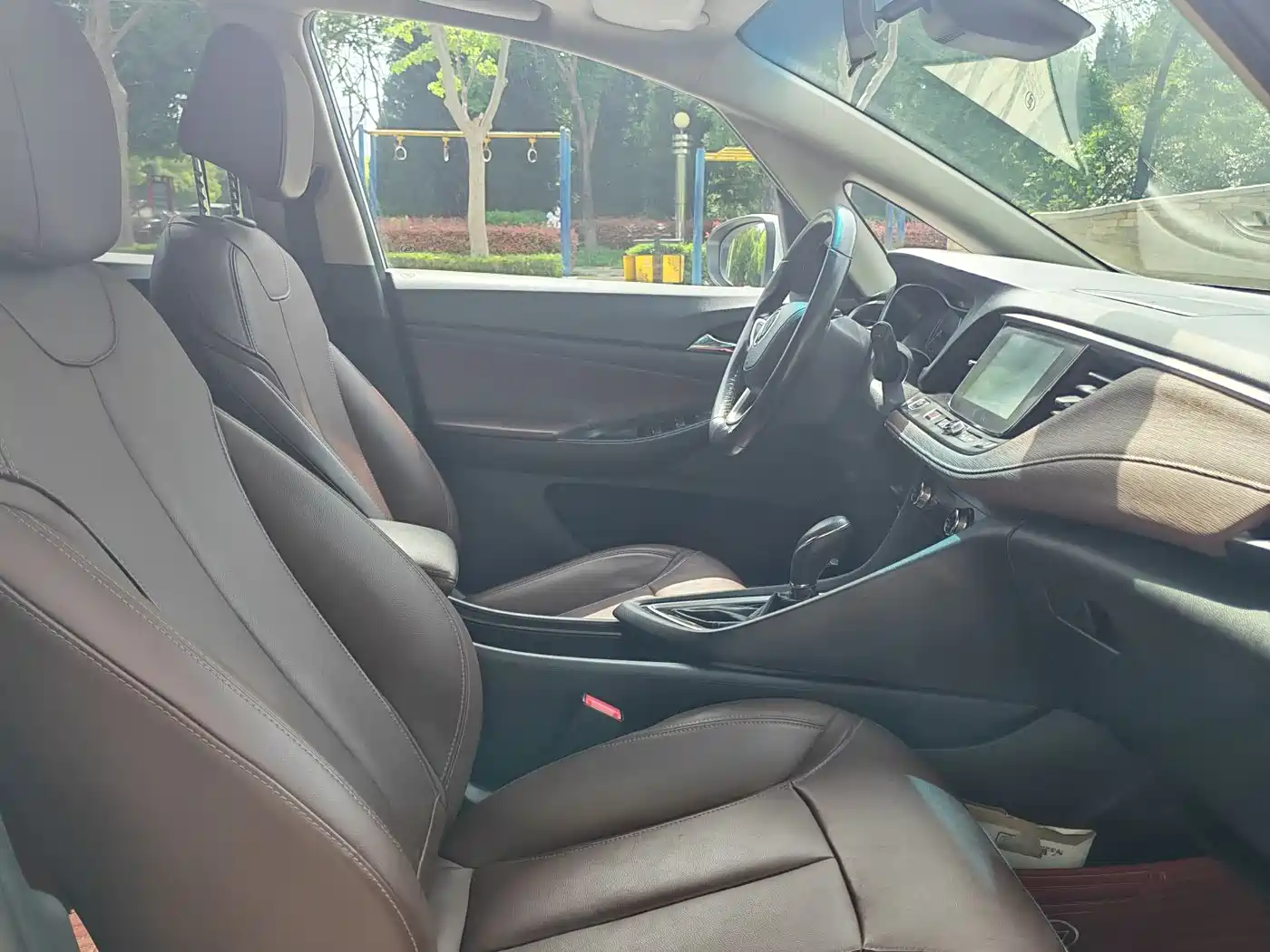 Buick GL6 2018 18T 6-Seater Luxury фото 2