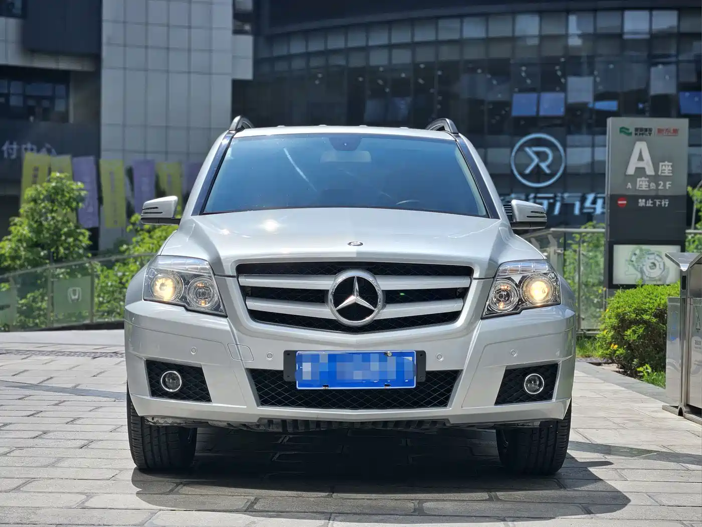 Mercedes-Benz GLK-Class (Import) 2011 GLK 300 4MATIC Dynamic фото 2