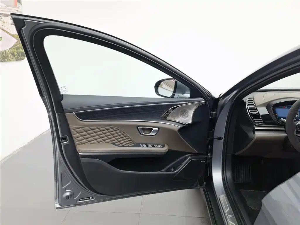 BYD Han 2023 DM-i Champion Edition 121KM Premium фото 8