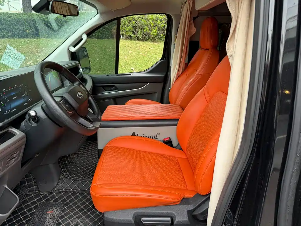 Ford Transit 2024 2023 Model 2.0T Petrol Automatic Multi-purpose Commercial Vehicle Medium Wheelbase Medium Roof 5/6 Seater