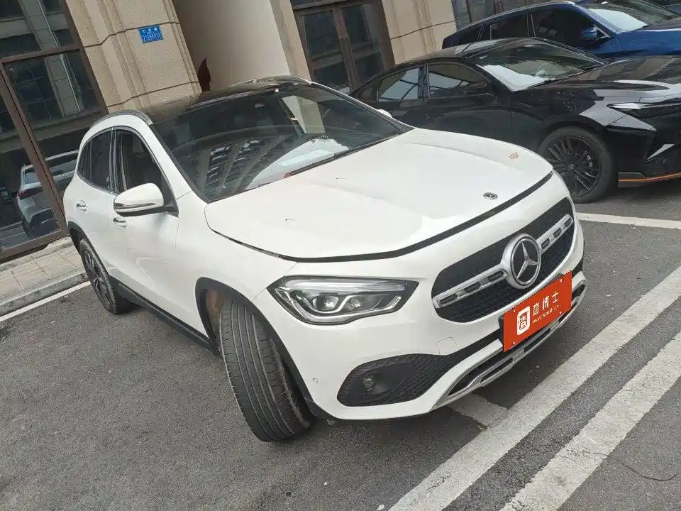 Mercedes-Benz GLA 2023 2023 GLA 220