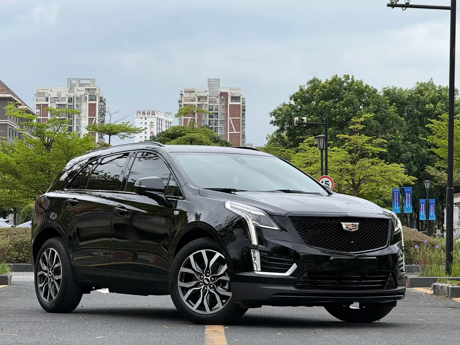 Фото 2 - Cadillac XT5