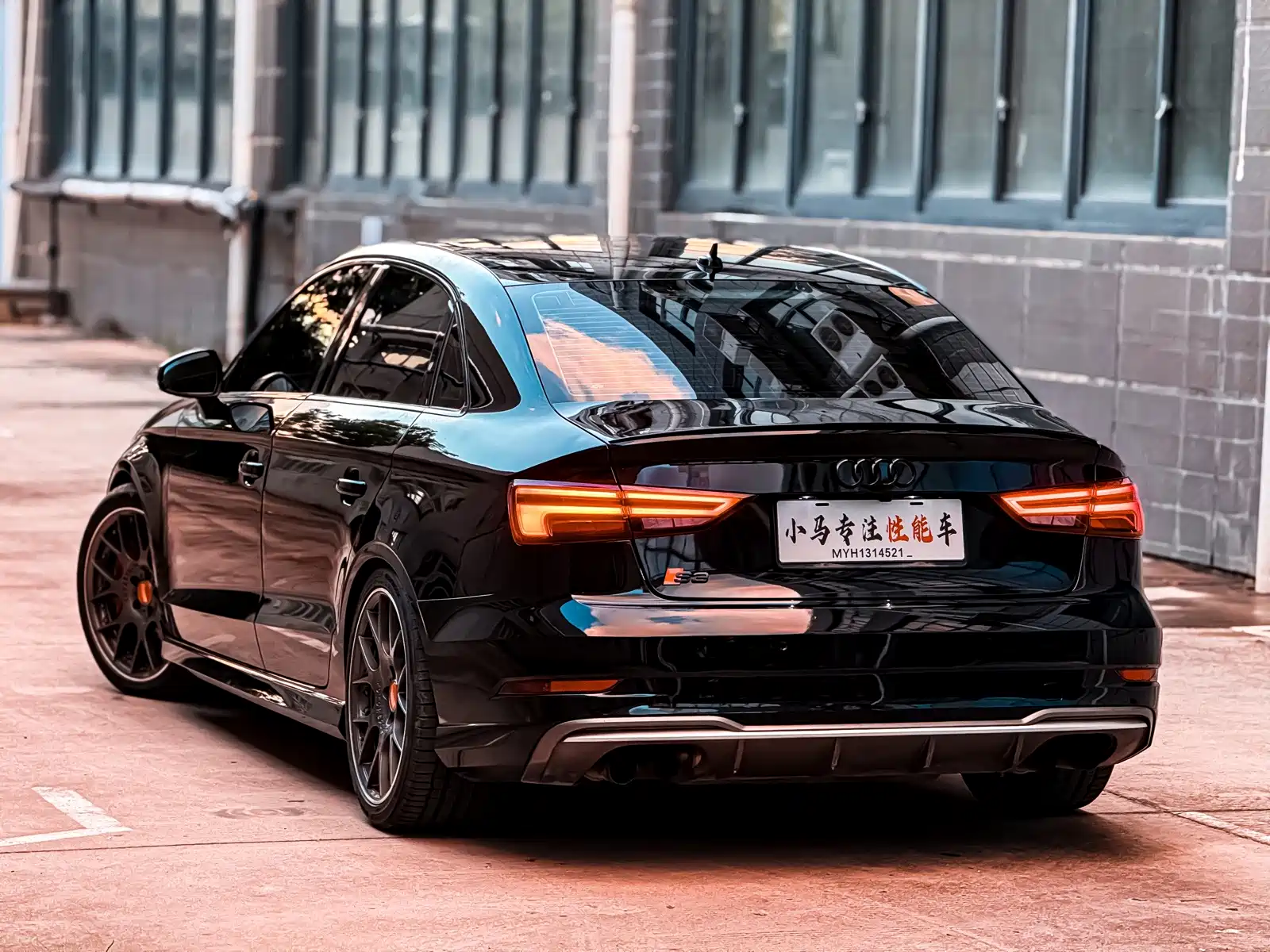 Фото 17 - Audi S3