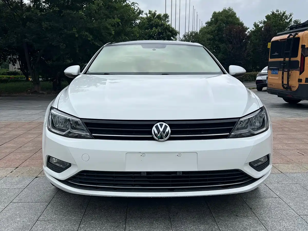Volkswagen Lamando 2018 280TSI DSG Comfort Edition фото 2