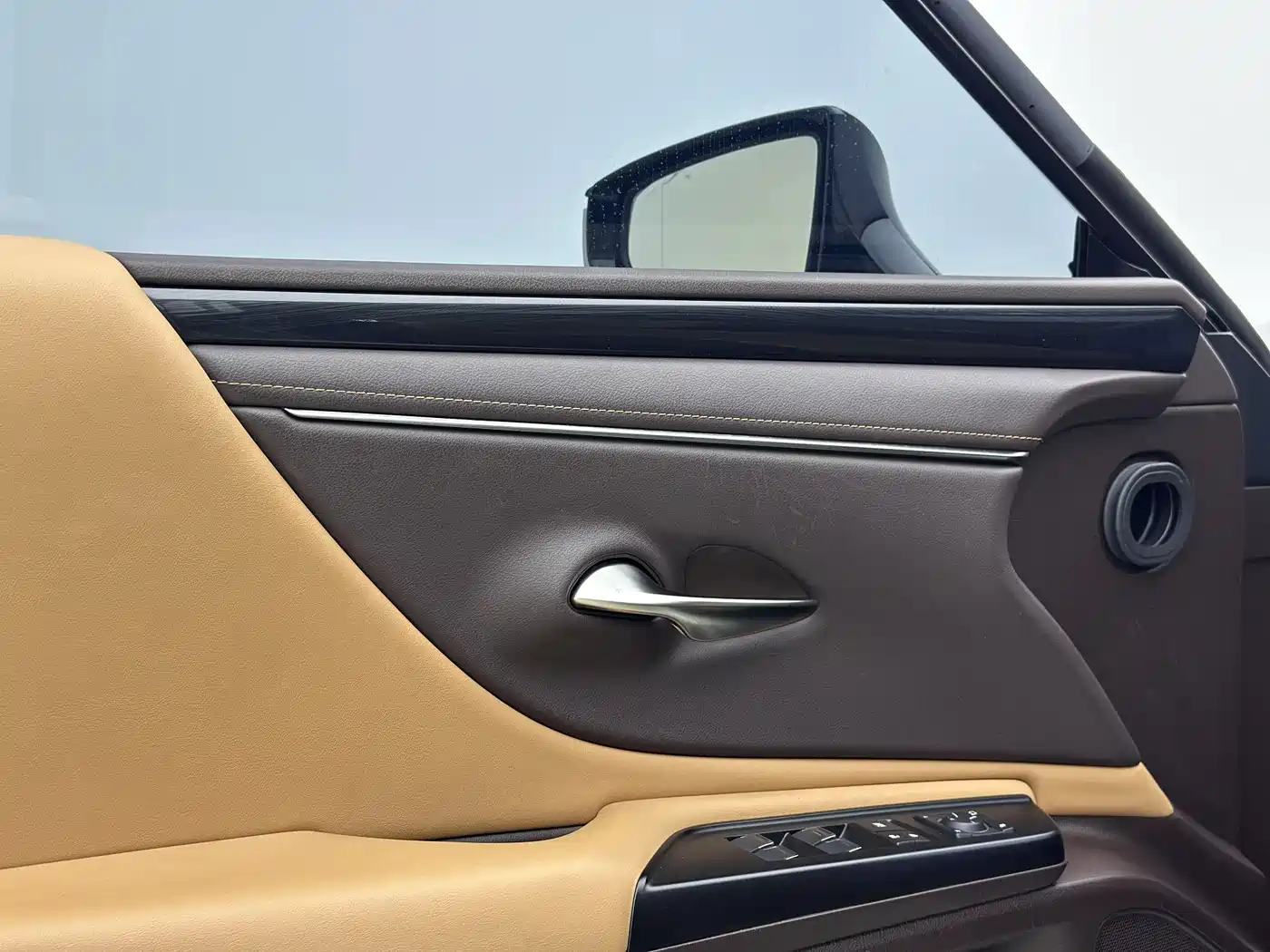 Lexus ES 2020 Model 300h Excellence Edition фото 7