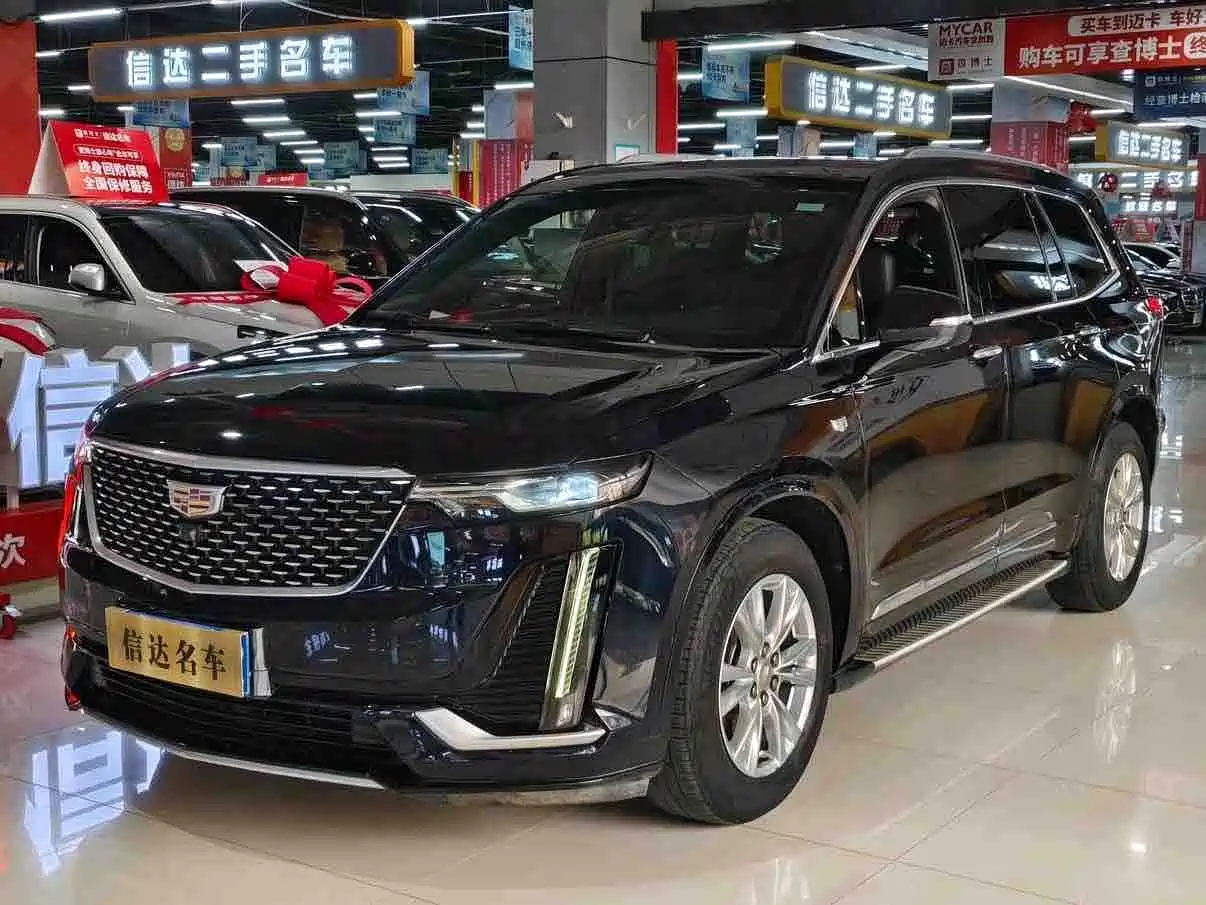 Фото 1 - Cadillac XT6