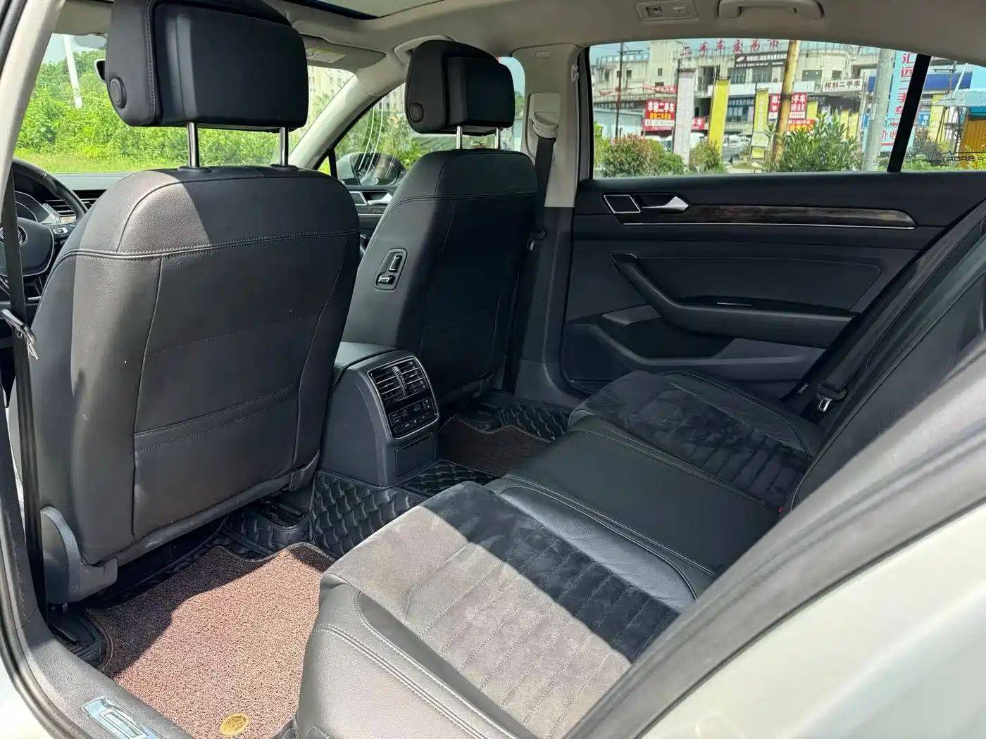 Volkswagen Magotan 2017 330TSI DSG Luxury фото 5