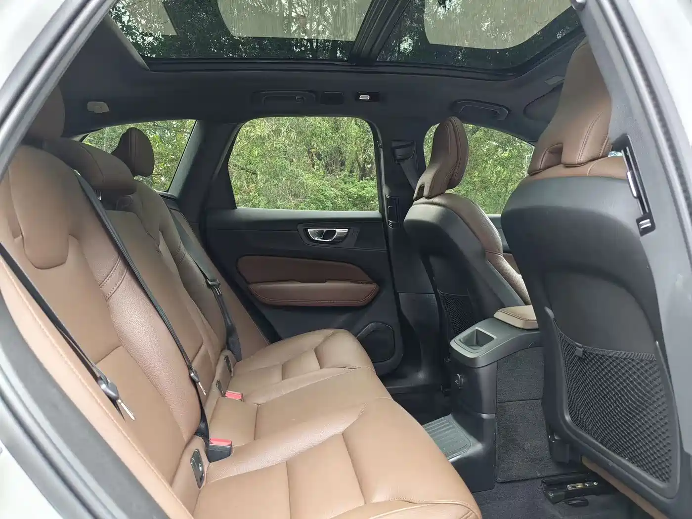 VOLVO XC60 PLUG-IN HYBRID