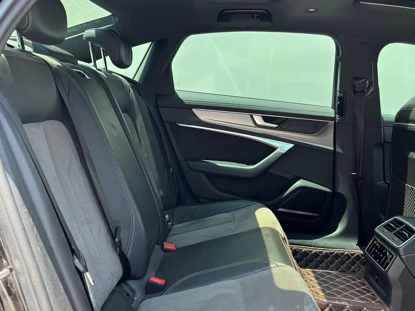 Audi A6L 2022 45 TFSI quattro Premium Dynamic фото 7