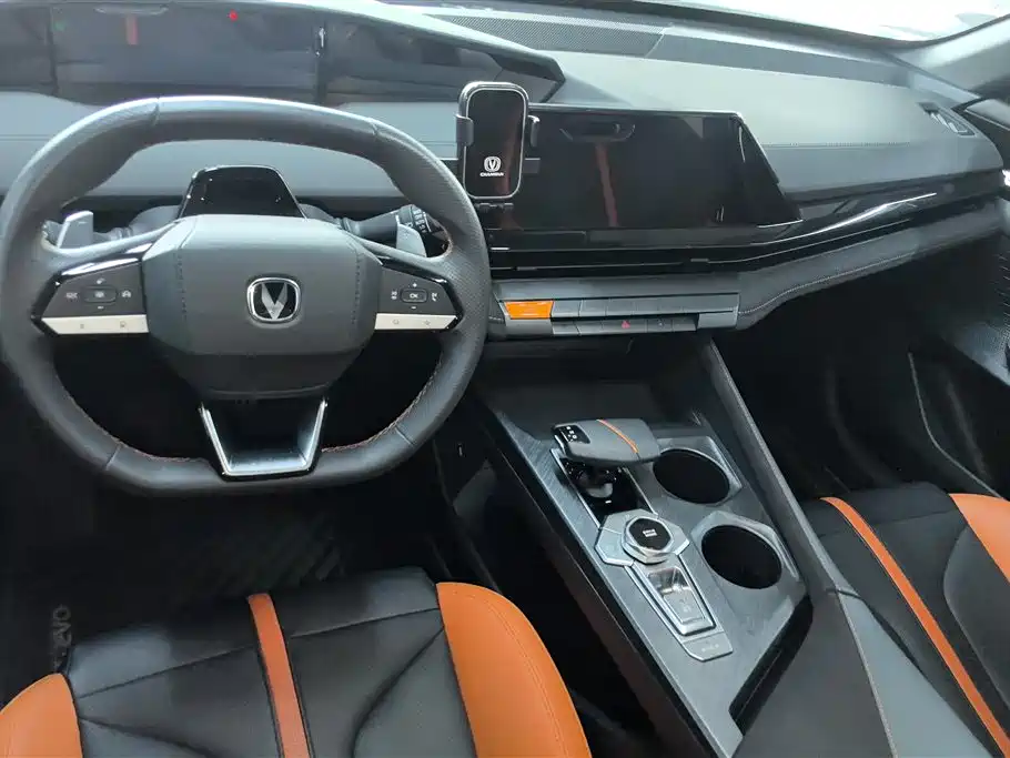 CHANGAN UNI-V