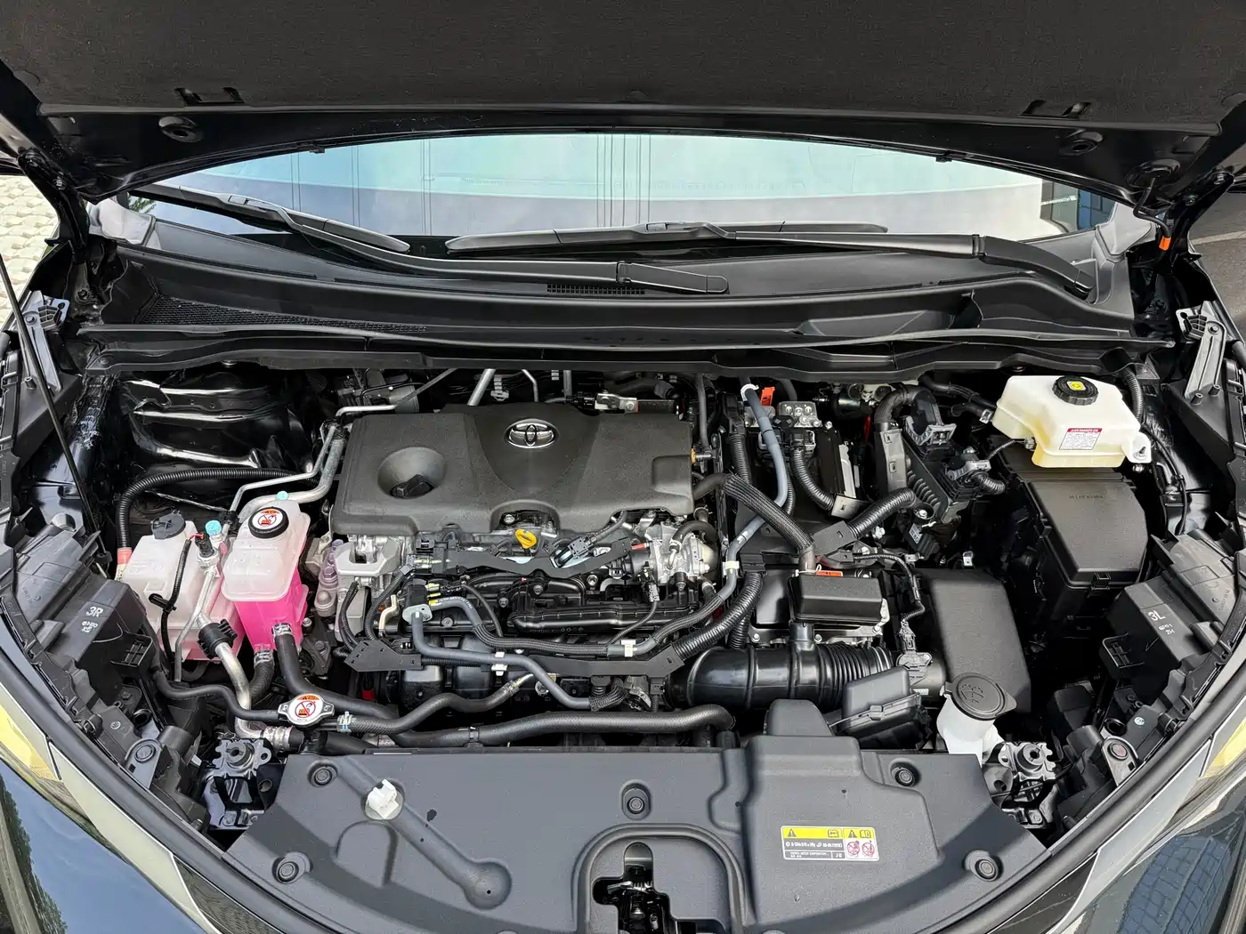 Toyota Granvia 2023 2.5L Hybrid Flagship VIP Edition фото 17