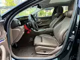 Фото 9 - Mercedes-Benz E-Class
