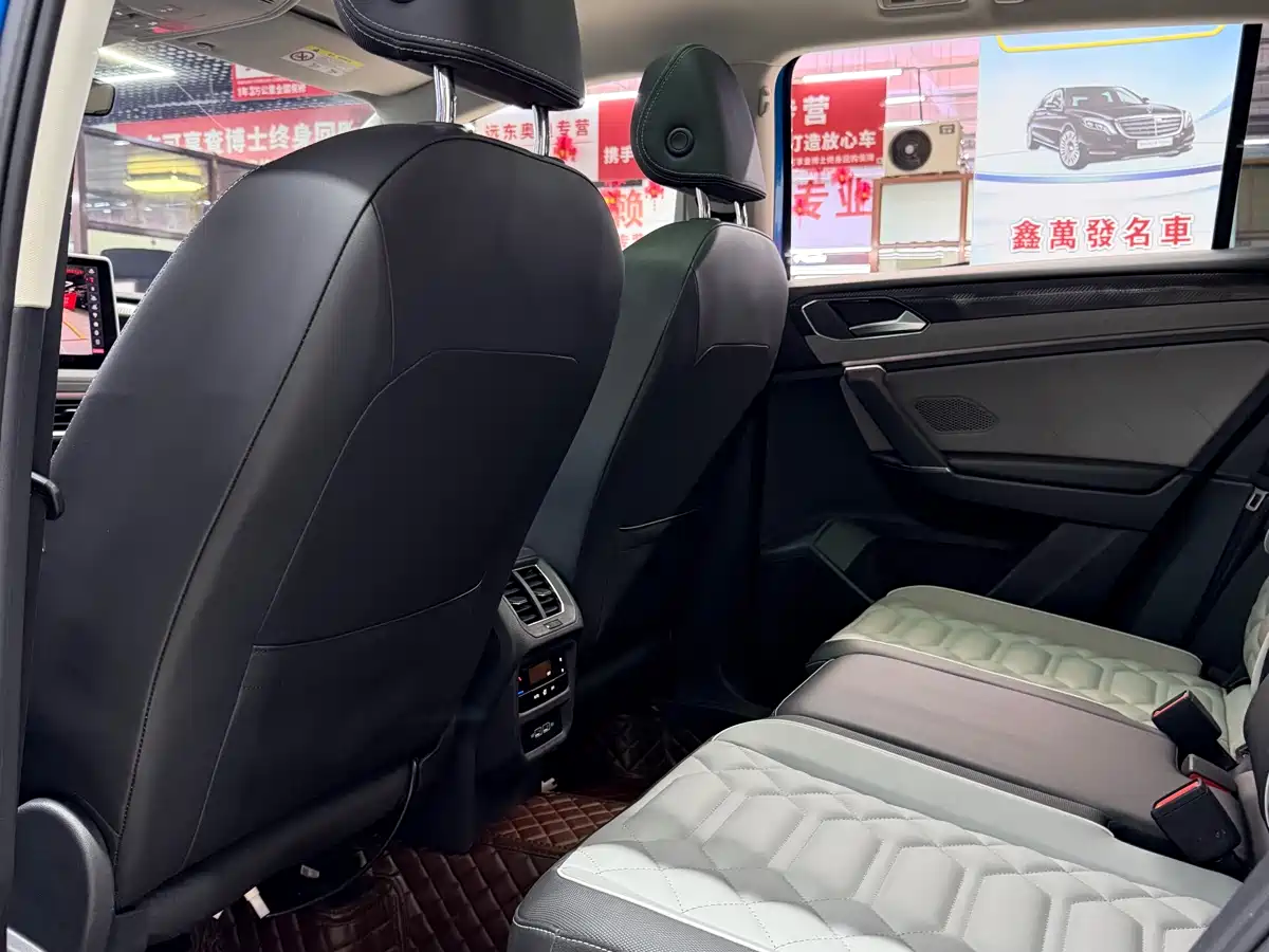 Volkswagen Tayron 2023 280TSI 2WD Luxury Plus Advanced Edition фото 20