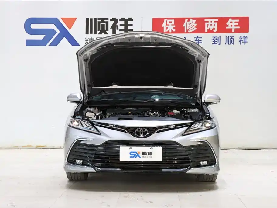 Toyota Camry 2021 2.5G Luxury Edition фото 18