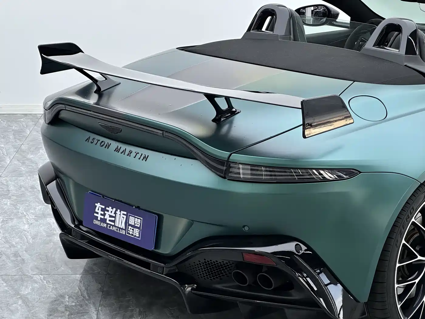 Aston Martin V8 Vantage 2022 4.0T V8 F1 Edition Roadster фото 30