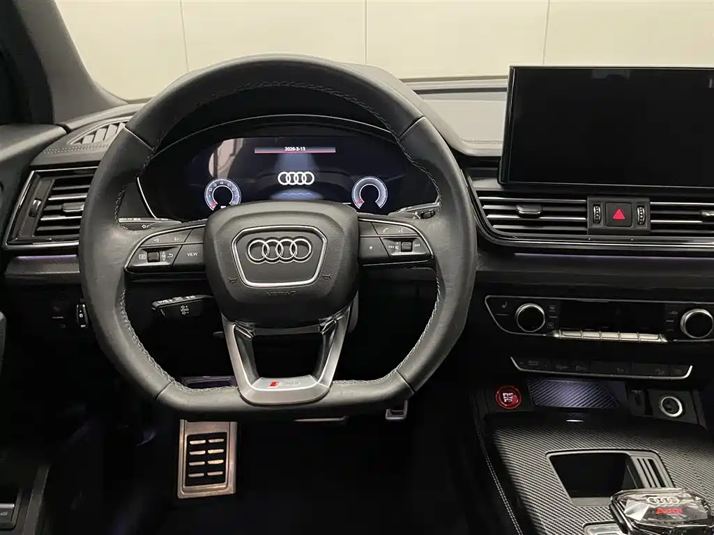 Audi Q5L 2024 Model 40 TFSI Luxury Dynamic фото 13