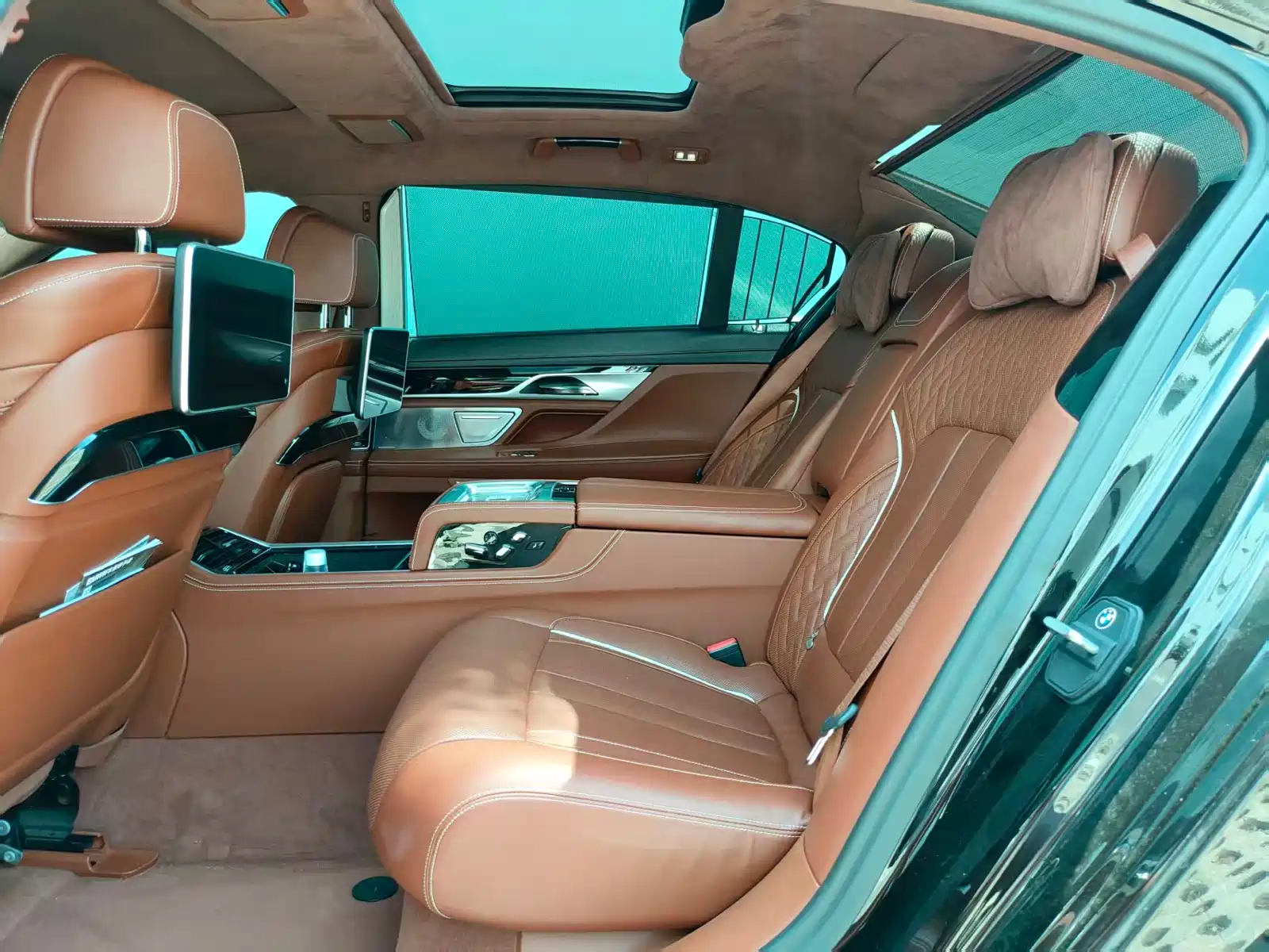 Photo 9 - BMW 7 Series