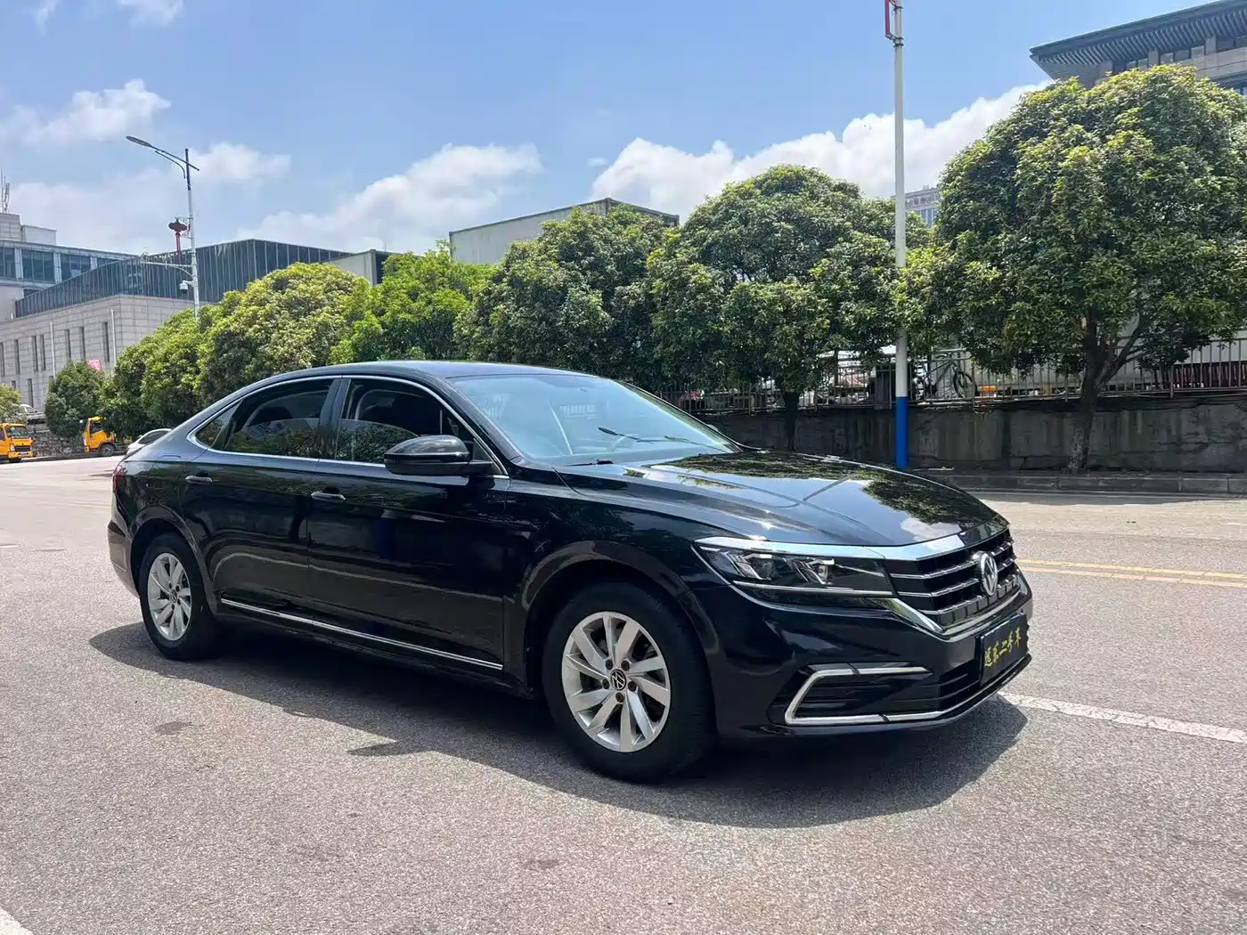 Volkswagen Passat 2021 Model 280TSI Business Edition фото 3