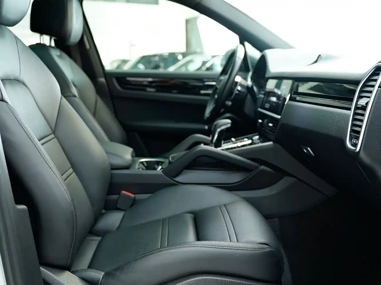 Porsche Cayenne 2018 Cayenne S 2.9T фото 17