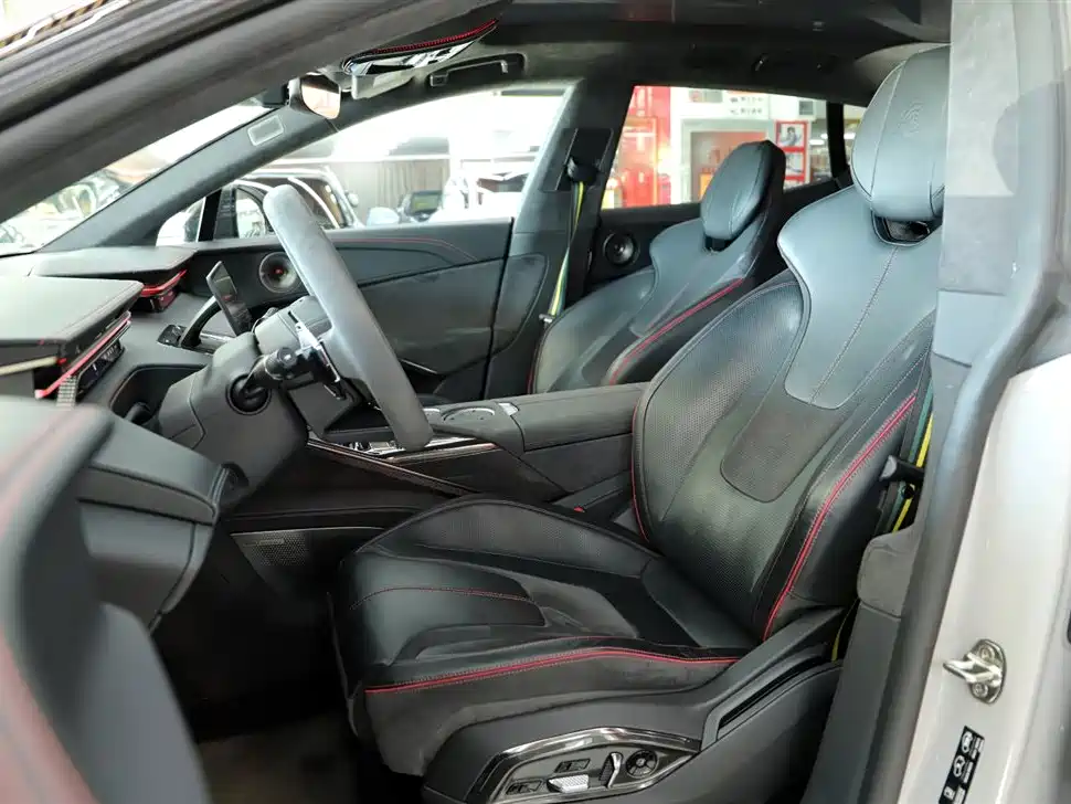 LOTUS SPORTS CAR ELETRE