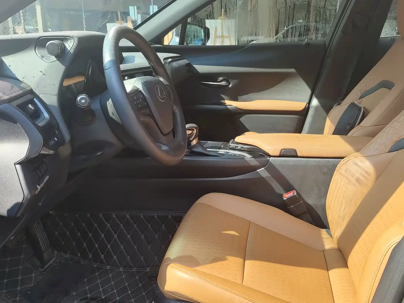 Lexus UX 2020 2020 260h Explore Fun Edition