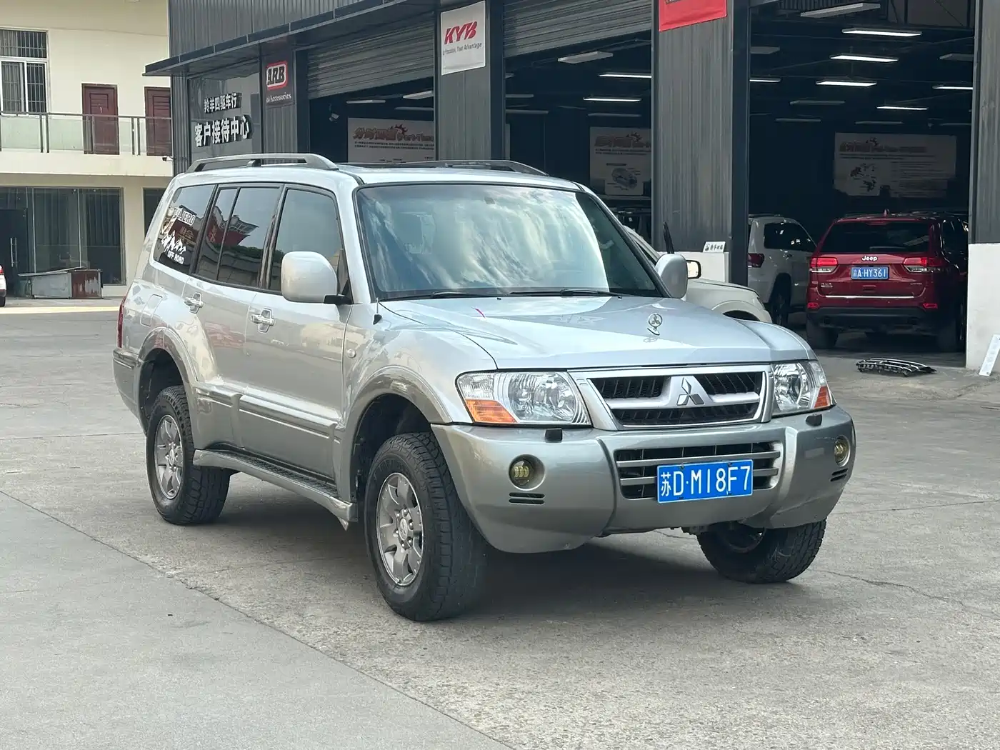 Mitsubishi Pajero 2006 2006 Model 3.8L AT GLS